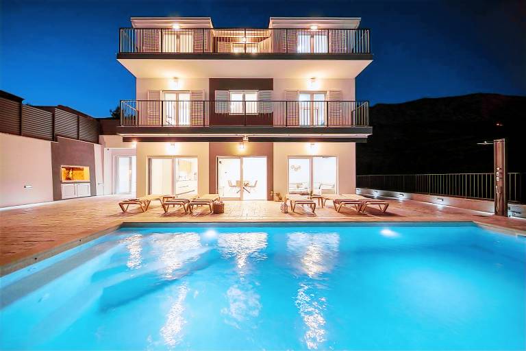 Vila Duće