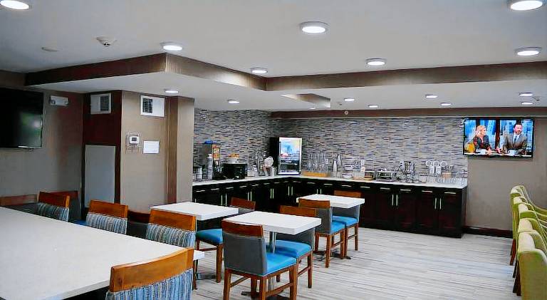 Best Western Plus Hardeeville Inn & Suites — photo 5