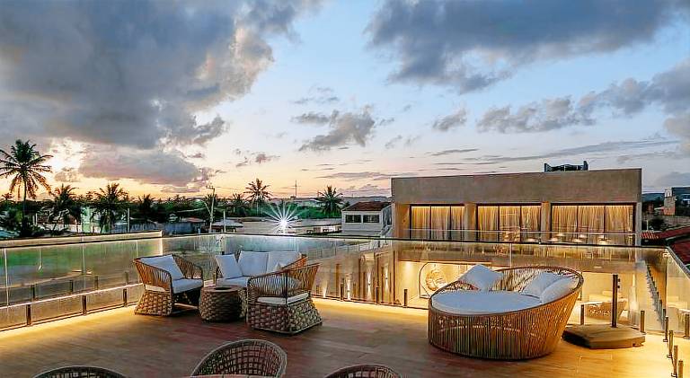 Vacation home with hot tub & pool — photo 3