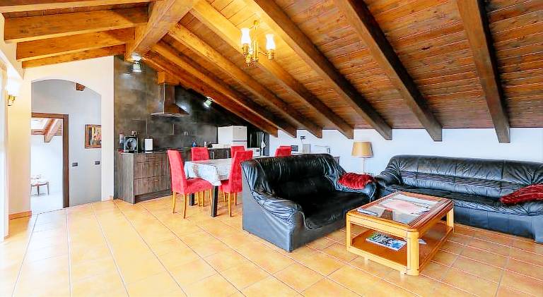 Vacation home with grill, terrace & garden — photo 3