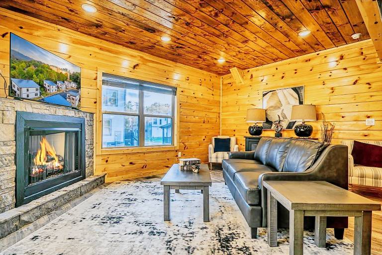 Family-oriented house with fast internet, BBQ & pool | Pets are welcome — photo 5