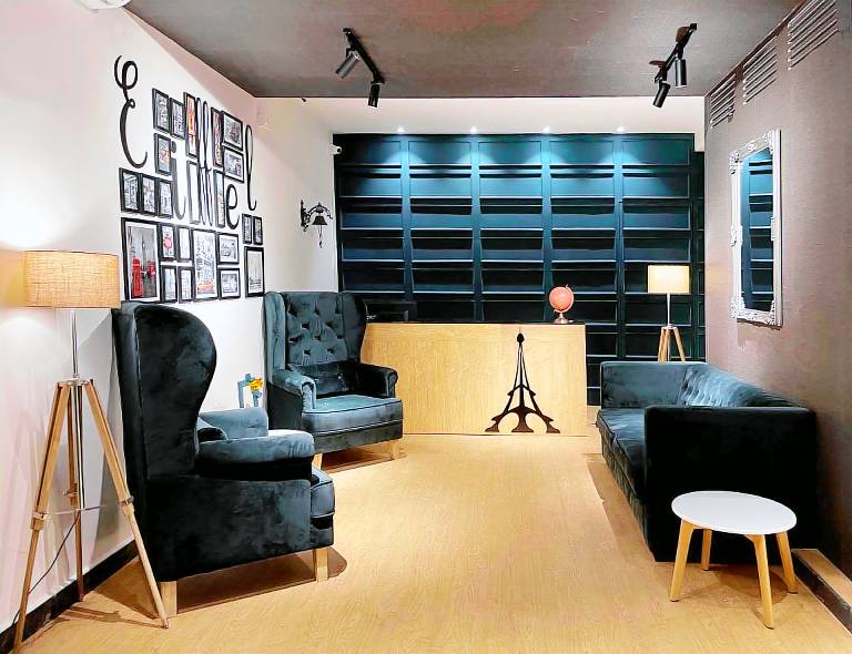 Eiffel Suites