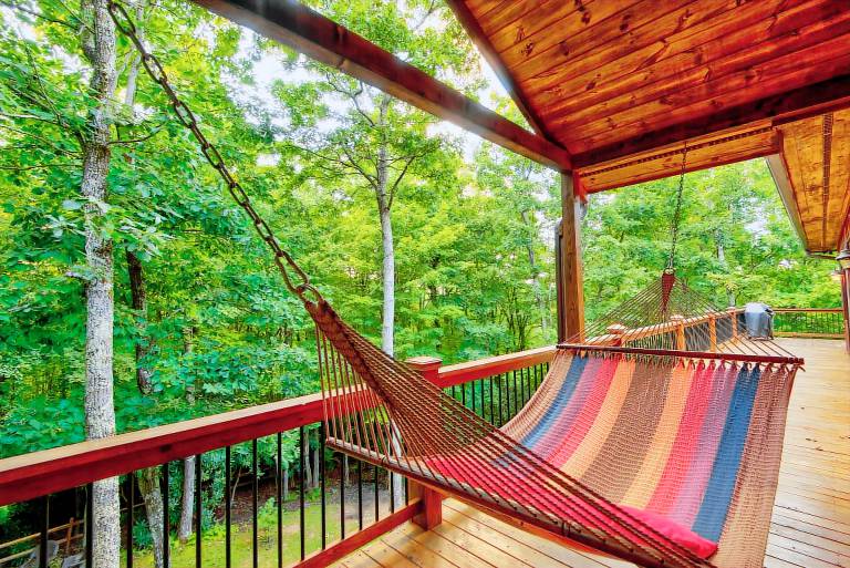 Cabin with hot tub & barbeque | Mountain view — photo 4