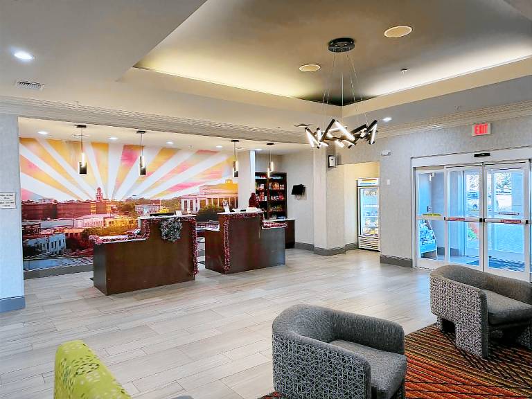 La Quinta Inn & Suites by Wyndham Broussard — photo 2