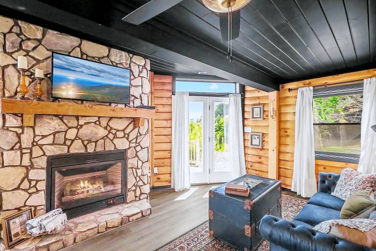 Cabin Boone