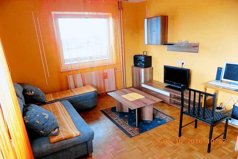 Children-friendly lovely apartment with yard | Pets allowed — photo 3