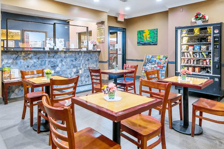 Rodeway Inn Carrollton I-35E — photo 2