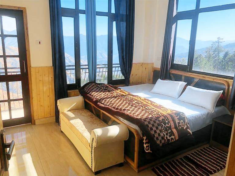 House with 5 rooms for 2 persons in Shimla