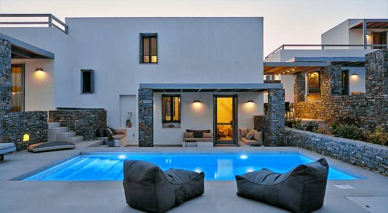 Villa with pool | Pet-friendly — photo 3