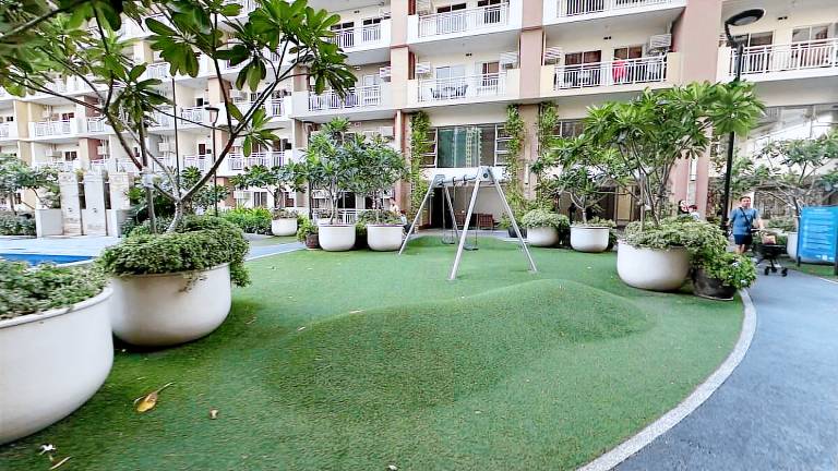Charming holiday apartment with terrace, private pool & yard | Pets allowed — photo 5