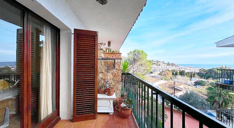 Apartment with 2 rooms for 5 persons — photo 3