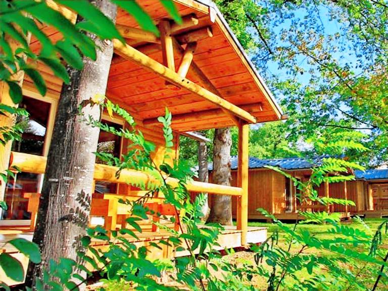 Children-friendly chalet with heated pool & terrace | Pets allowed — photo 5