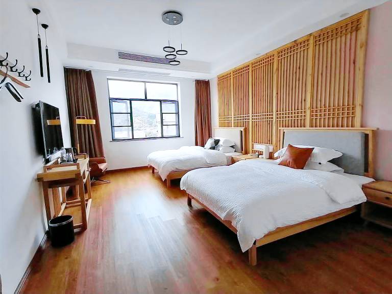 Fully equipped pleasant villa with hot tub, yard & pool | Pet-friendly — photo 5