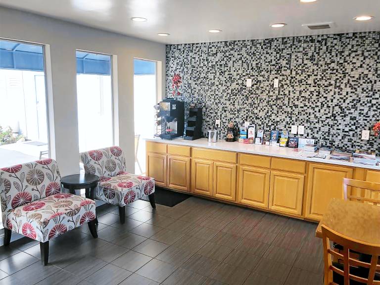 Pacific Inn Monterey — photo 3