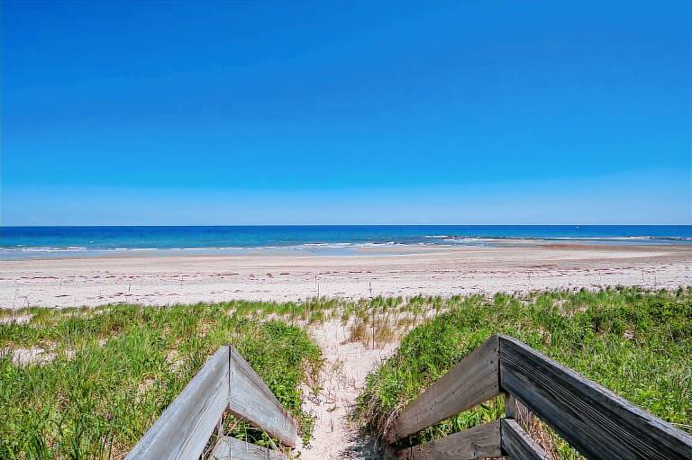 Cape Shore Oceanfront&mdash;Beach & Creek Views