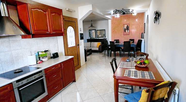 Fully equipped nice vacation home with patio & barbecue | Pets allowed — photo 3