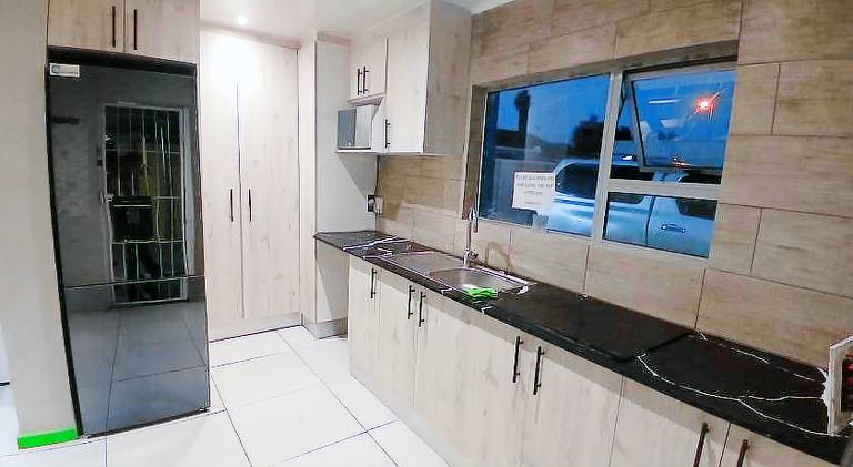 Neo & Ruks Goodwood Rooms