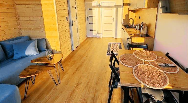 Lodge with grill, yard & terrace — photo 4