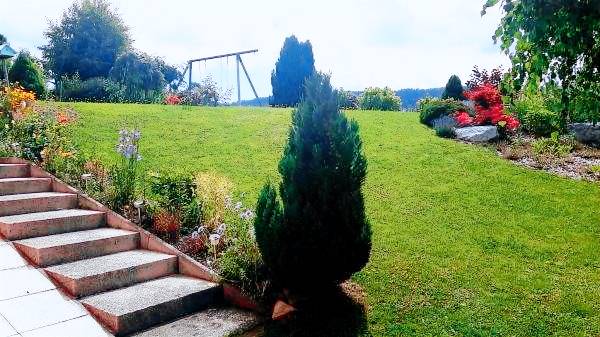Gite with yard, patio & barbeque | Dogs allowed — photo 2