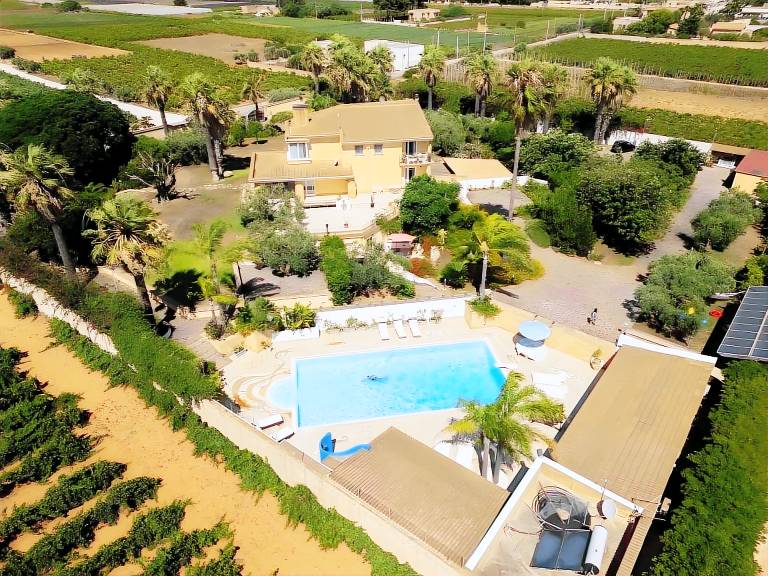 Villa 'Il Filo Di Perle' with Sea View, Wi-Fi, and Air Conditioning in Trapani
