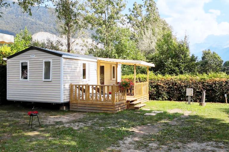 Lovely mobile home with sauna & grill | Dogs allowed in Huez