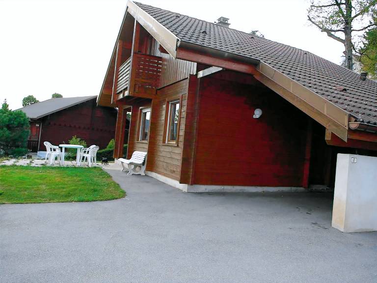 Fully equipped wonderful chalet with barbecue & garden | Mountain view | Dogs allowed — photo 4