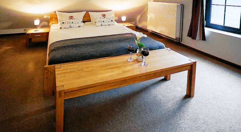 Holiday apartment with patio, yard & grill — photo 2