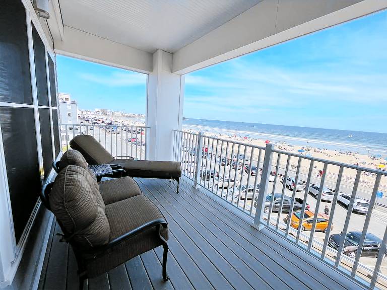 Hampton Beach, NH Vacation Rentals from 54 Hometogo