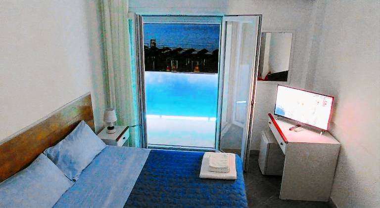 Albergo Diomedee Rooms on the Beach — photo 2