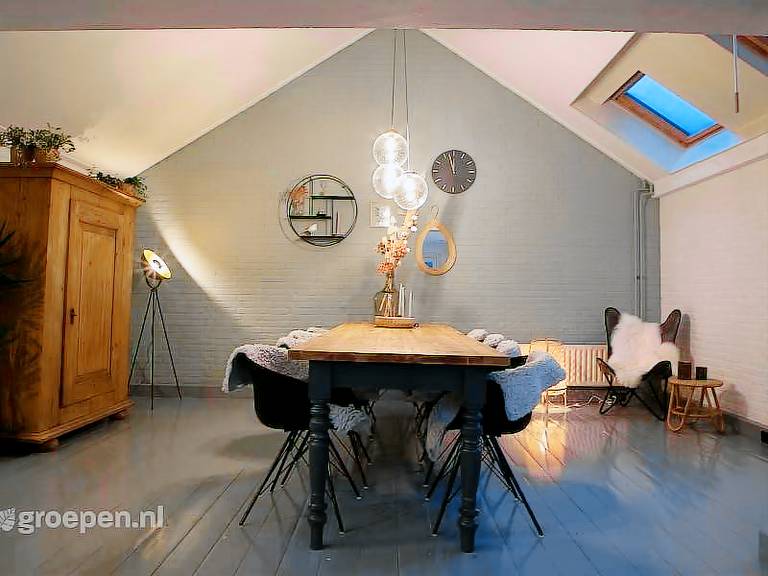House with garden & patio — photo 2