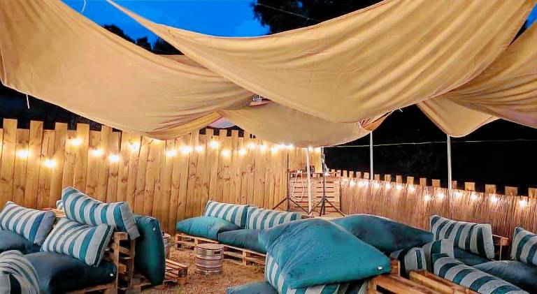 Nice tent with garden, barbeque & patio | Pets are welcome — photo 5