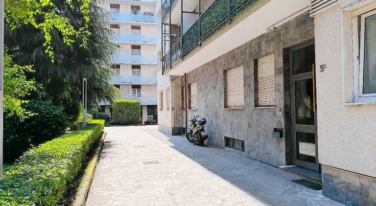 Apartment | Next to Fontana del Delfino | Pets are welcome — photo 5