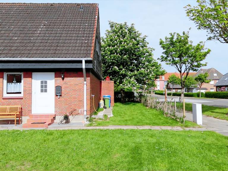 Mit Garten Grill und Terrasse