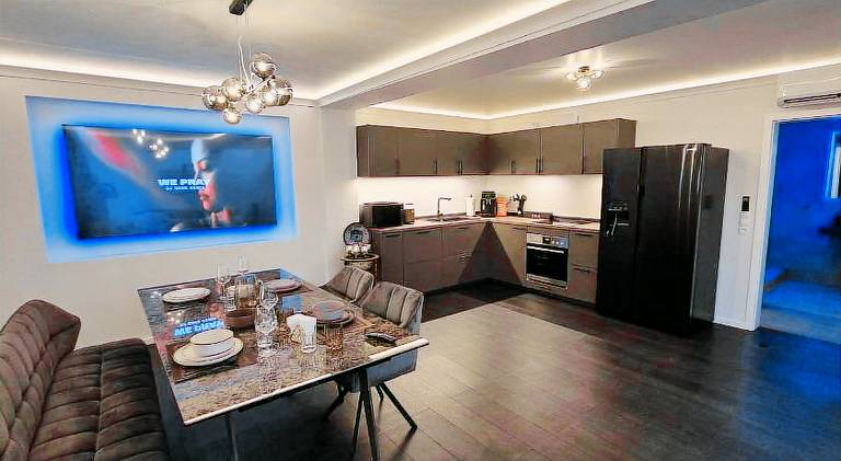 Rental apartment with hot tub | Next to Marienplatz in Munich