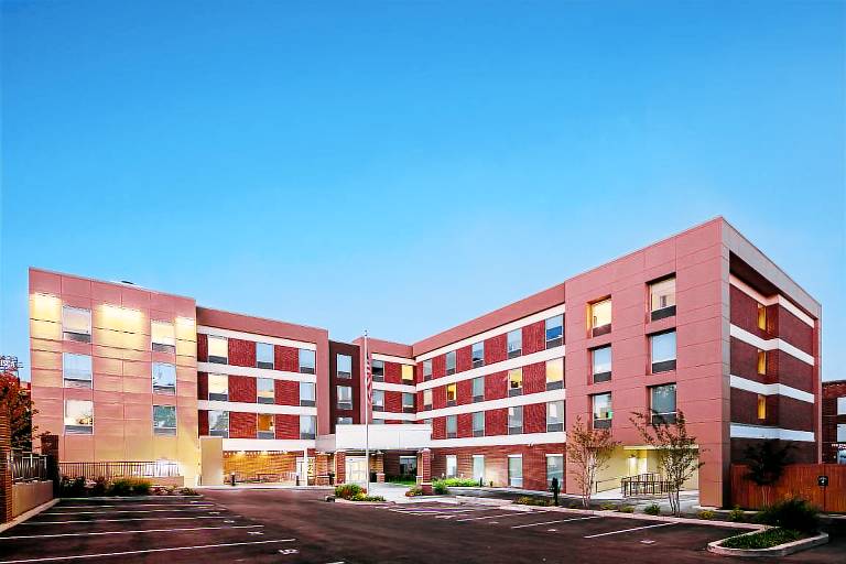 Home2 Suites by Hilton Memphis Downtown — photo 2