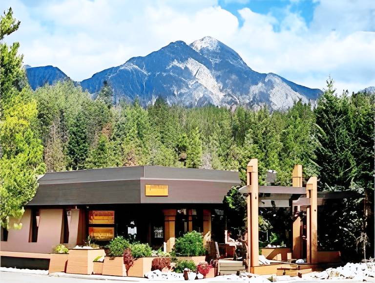 Lodge Jasper