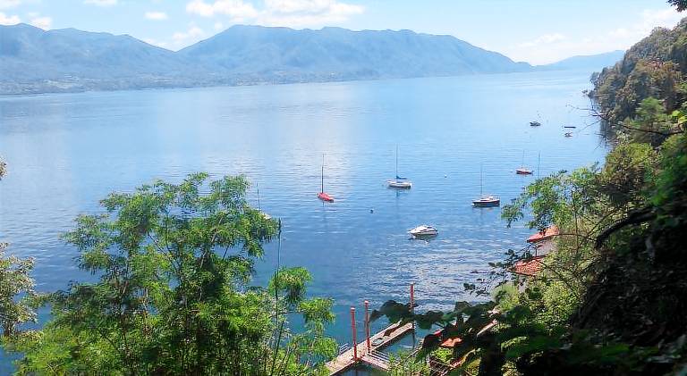 Holiday apartment with terrace | Close to the beach | Pet-friendly in Cannero Riviera