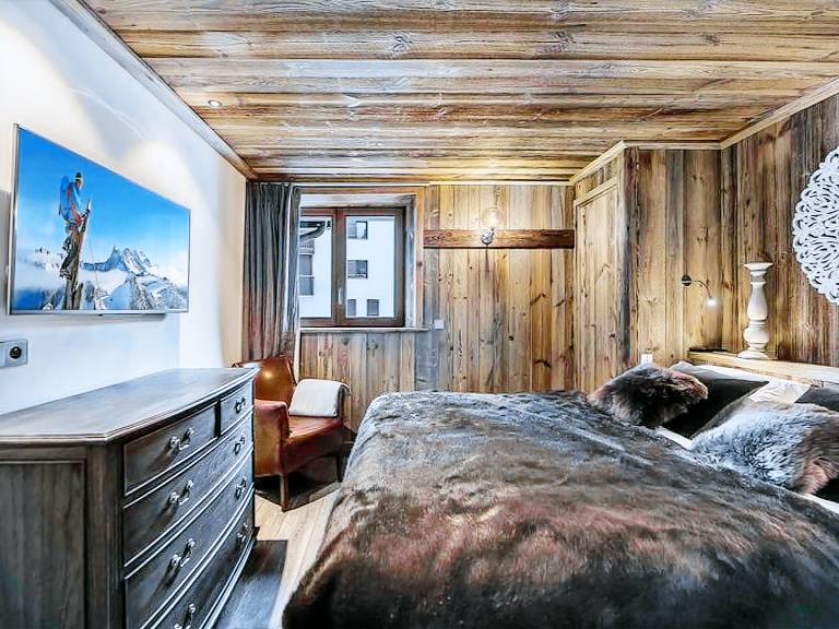 Luxurious Duplex Apartment with Mountain Views - 4 Bedrooms/4 Baths, Sleeps 10 — photo 4