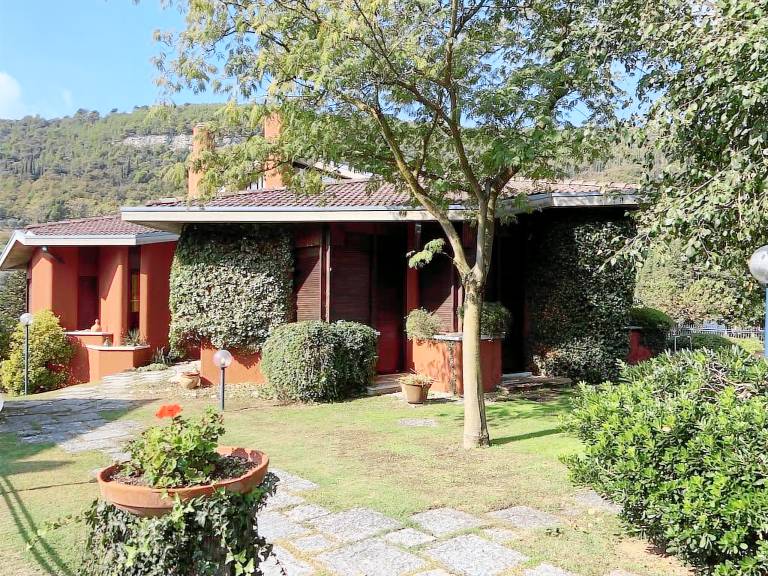 Villa  Poiano