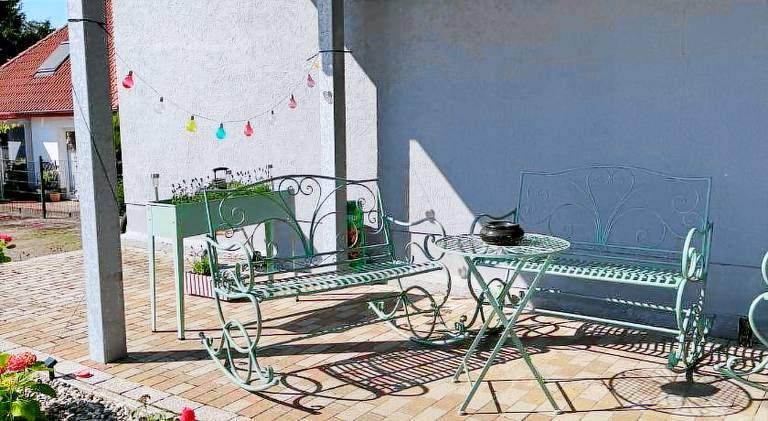 Rental apartment with yard & terrace — photo 4