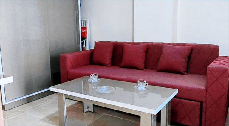 Apartment with pool — photo 5