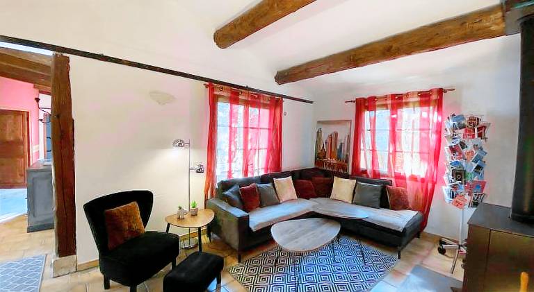Charming villa with pool | Pet-friendly — photo 3