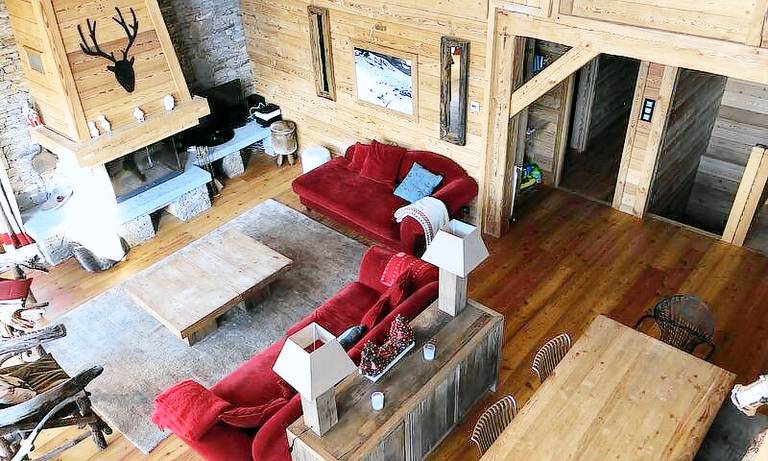 Chalet, 100m from resort center, 1st floor, terrace, fireplace or stove, tv, 250m², Alpe d'Huez — photo 3