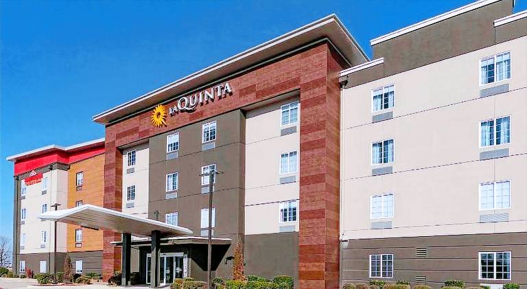 La Quinta Inn & Suites by Wyndham Ardmore in Ardmore, OK