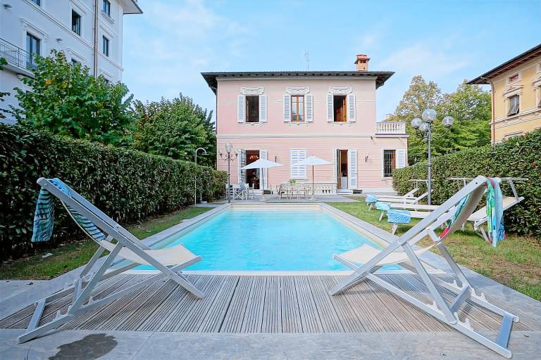 Villa Lilli con piscina riscaldata