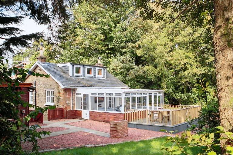 Cottage  Balloch