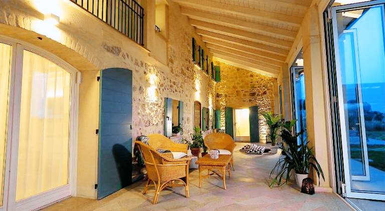 Beautiful serviced apartment with pool, terrace & garden | Pets allowed — photo 4