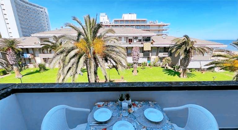 Serviced apartment with terrace & yard | Beach nearby | Pets are welcome — photo 3