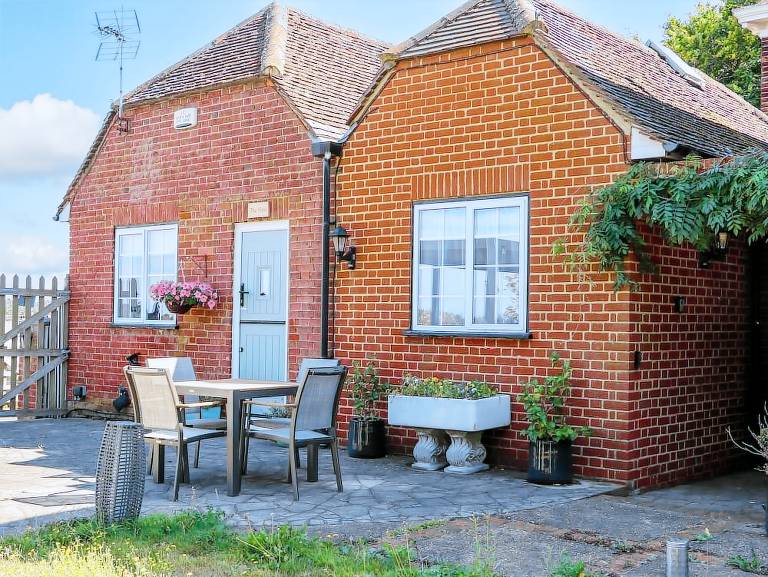 Cabin  Boughton under Blean