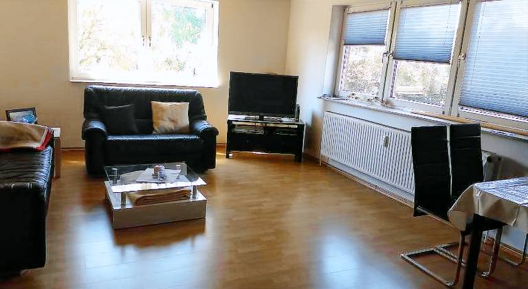 Apartment with patio, BBQ & garden in Celle